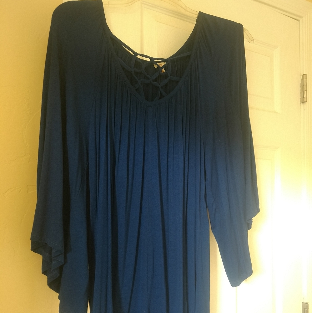 Top - Picture 2 of 2